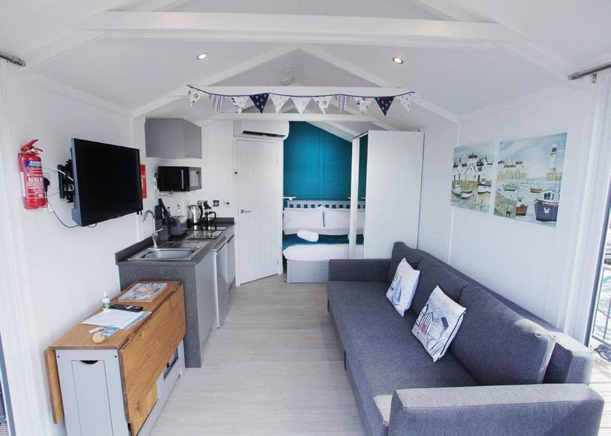 Mercury Yacht Harbour And Holiday Park Lower Swanwick エクステリア 写真