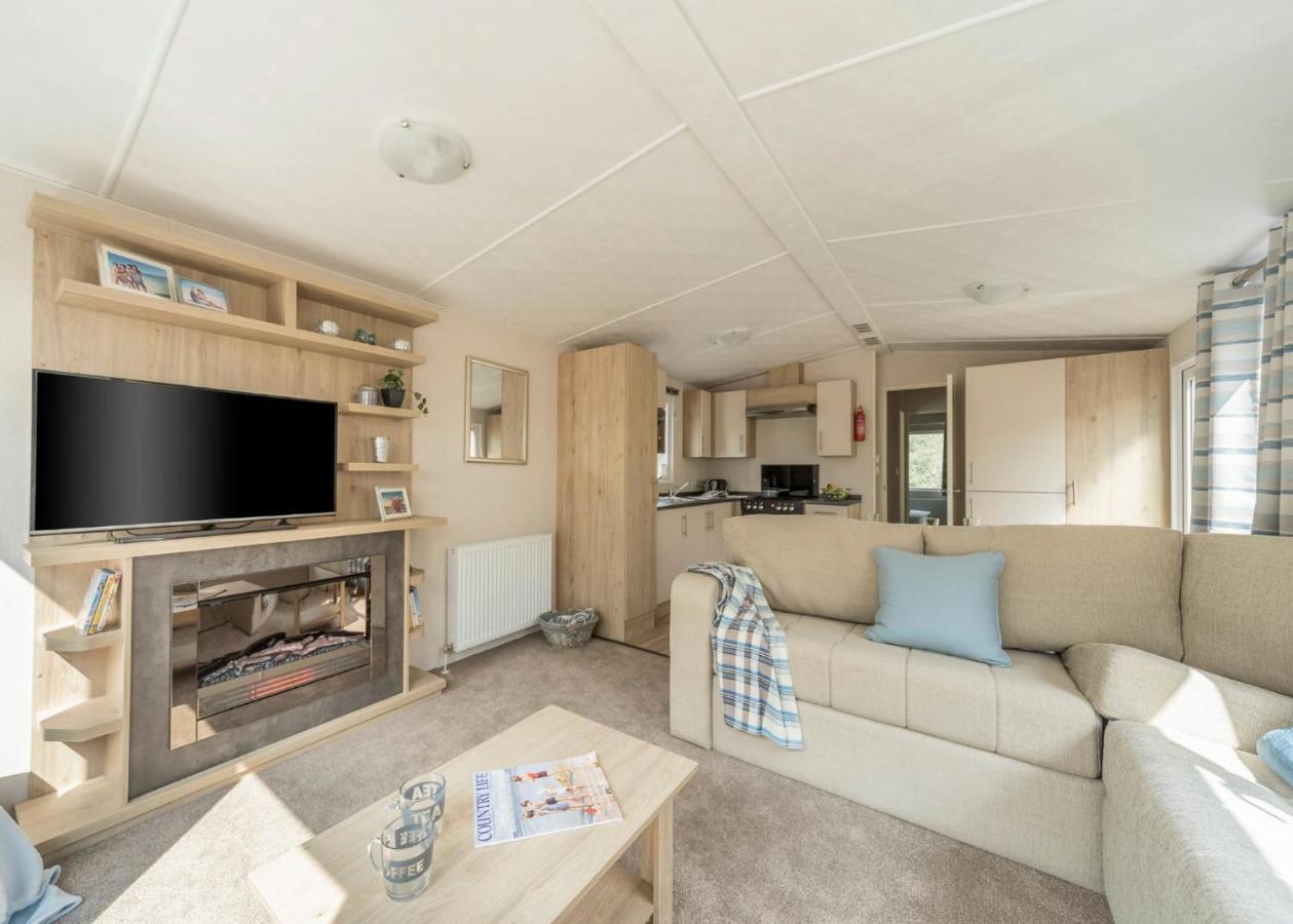 Mercury Yacht Harbour And Holiday Park Lower Swanwick エクステリア 写真